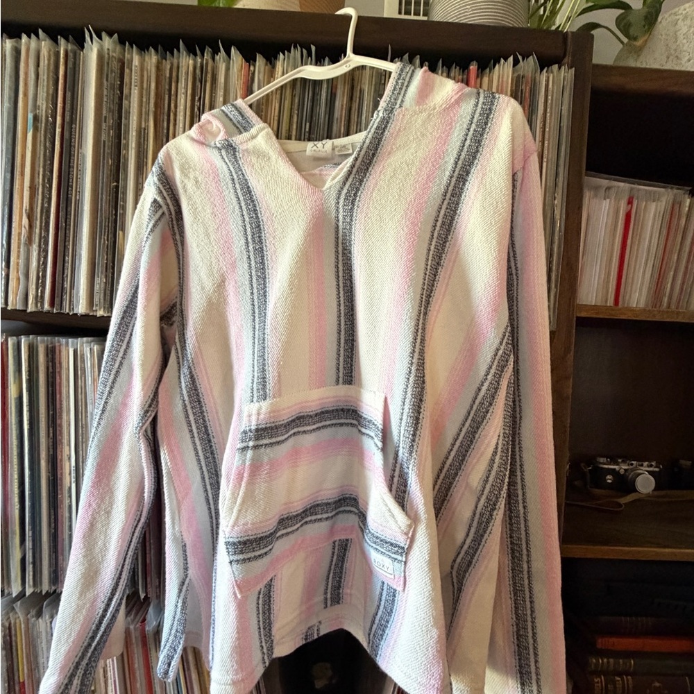 Roxy Pink and White V-Neck Sweater